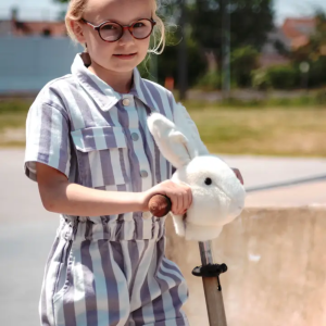 Kiškio galvos aksesuaras paspirtukui ir vaikiškam dviračiui – minkštas pliušinis dekoras vaikams.