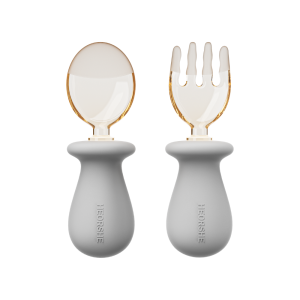 Saugūs silikoniniai įrankiai mažyliams nuo 6 mėn., patogios rankenos lavina savarankiškumą.