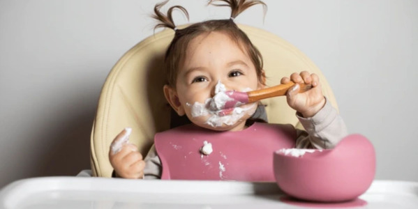 Kūdikio primaitinimas: kada, kiek ir ką?